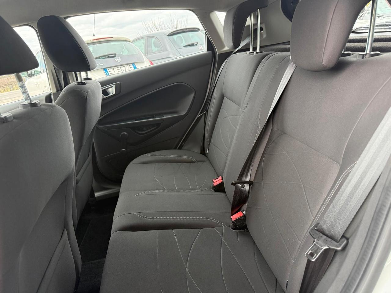 Ford Fiesta 1.2 Benzina Neopatentati