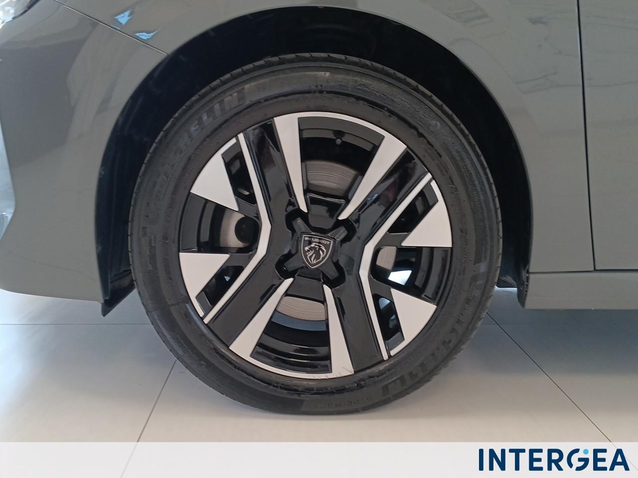 PEUGEOT 208 1.2 puretech Allure s&s 100cv