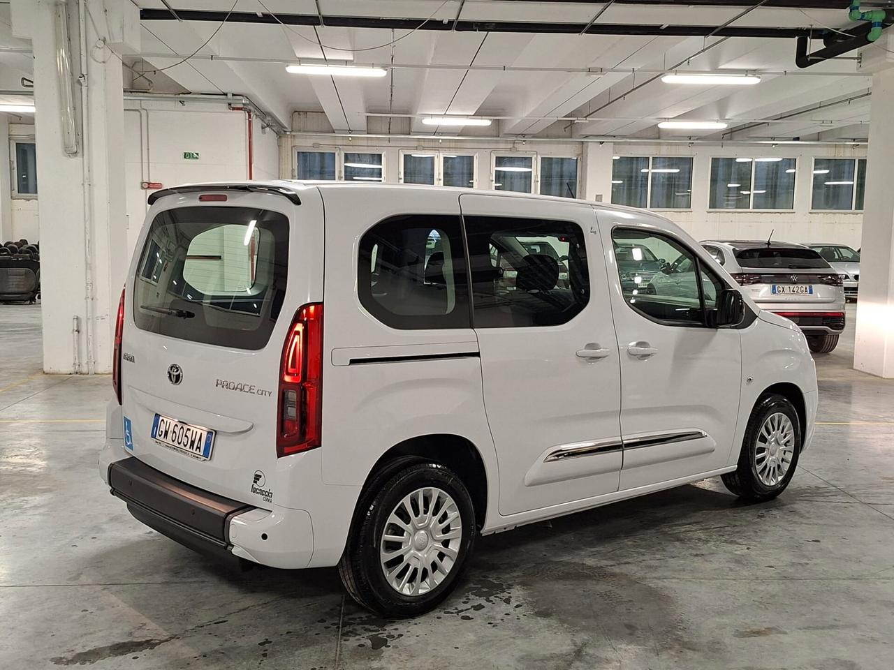 Toyota Proace City Verso 1.5D L1 Lounge TRASP. DISABILI