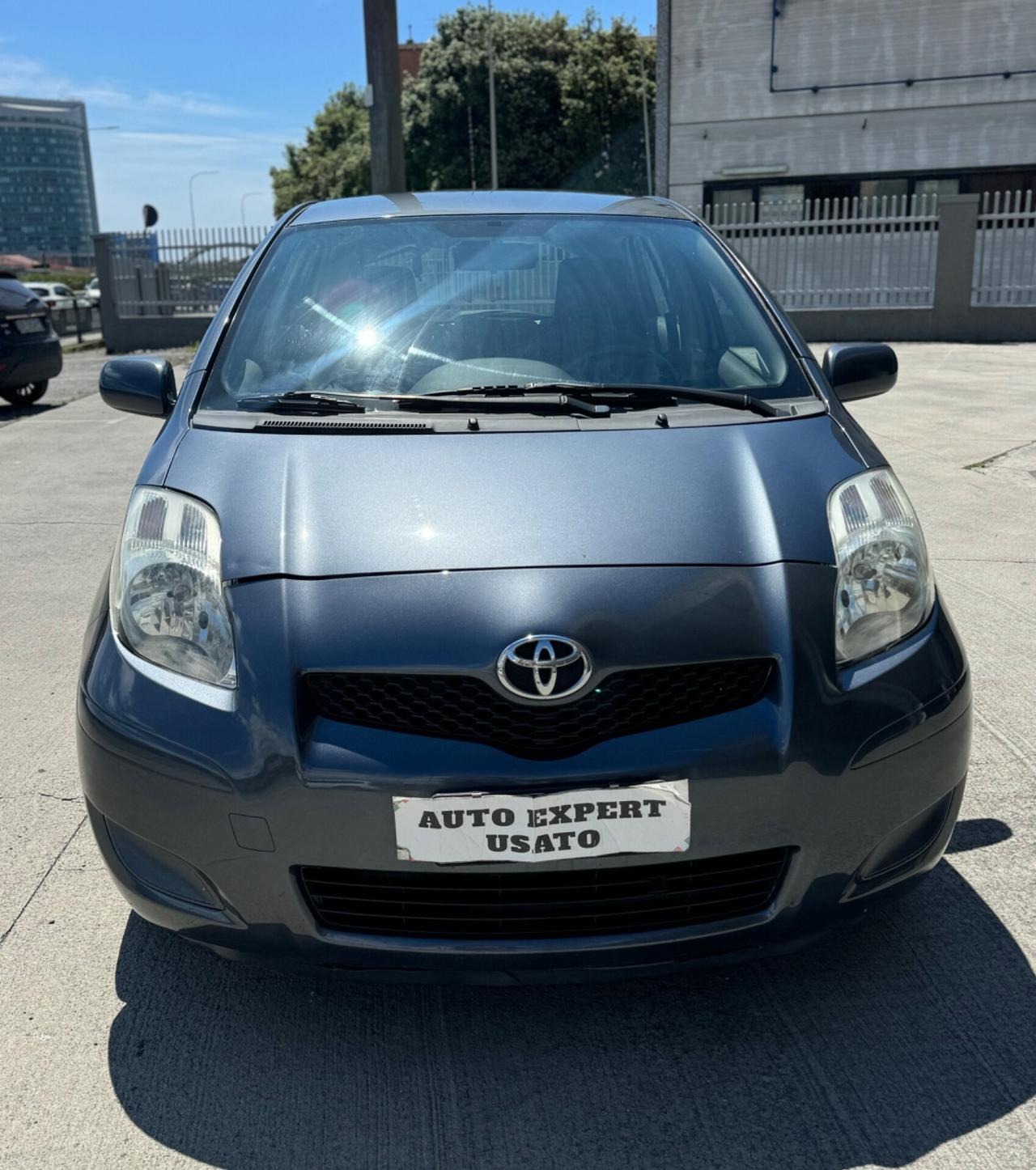 Toyota Yaris 1.3 5 porte 2009 neopatentati