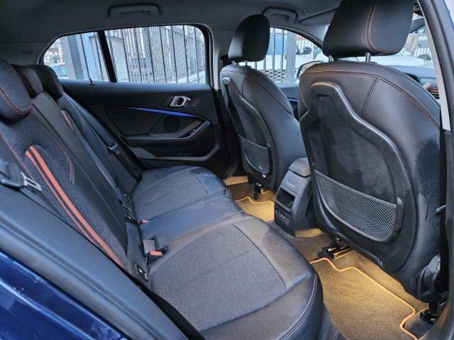 BMW 118 i 5p. Advantage