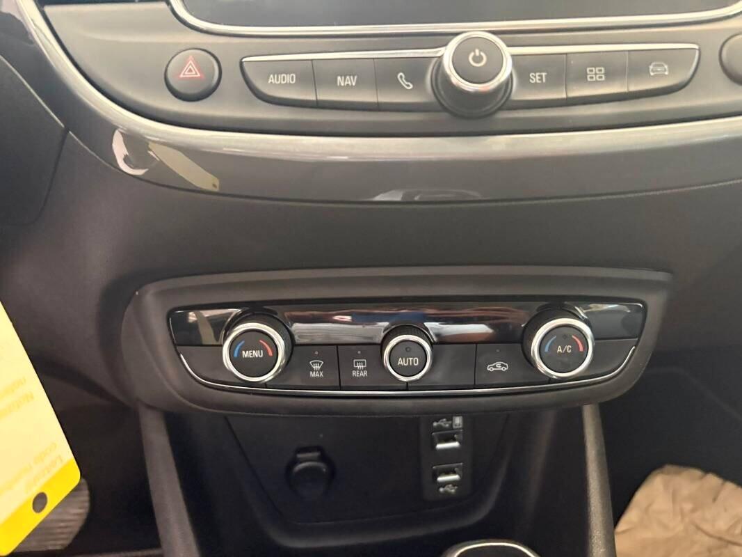 Opel Crossland 1.5 ECOTEC D 120 CV Start&Stop aut. Design & Tech