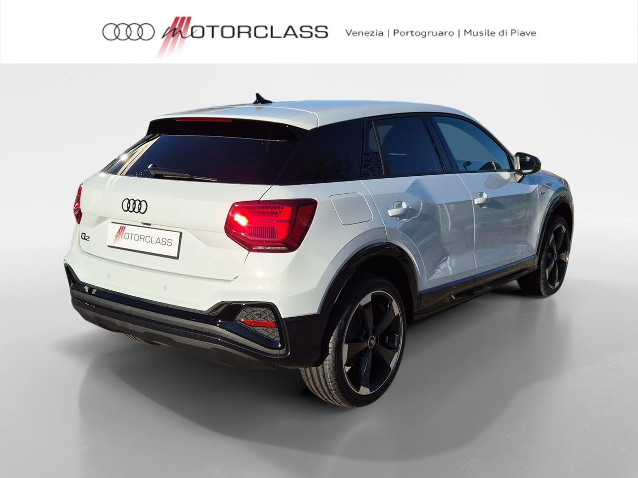 Audi Q2 35 2.0 tdi identity black s tronic
