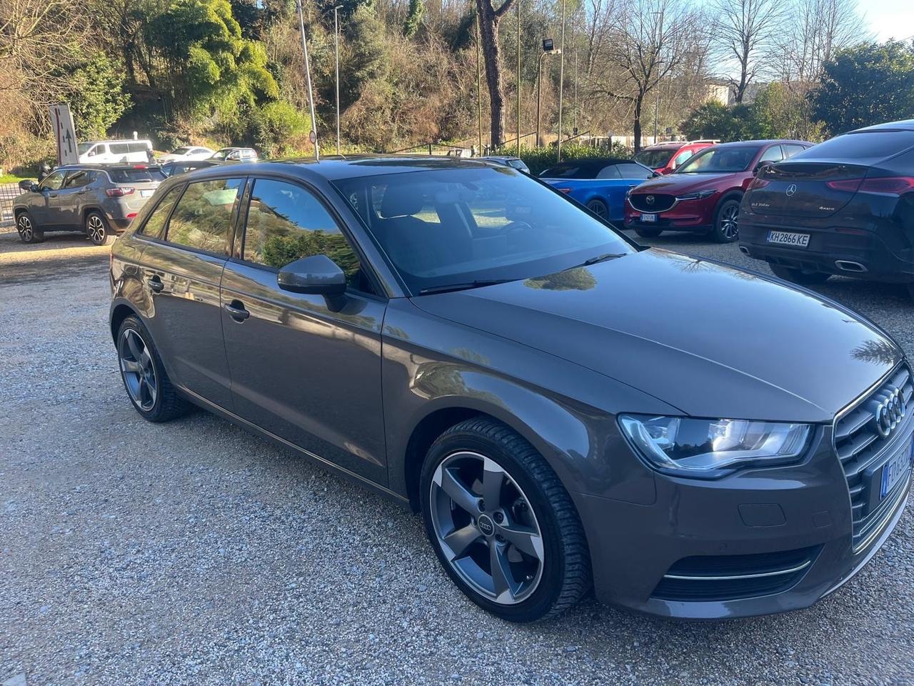 Audi A3 1.6 Diesel - Neopatentati - Automatico