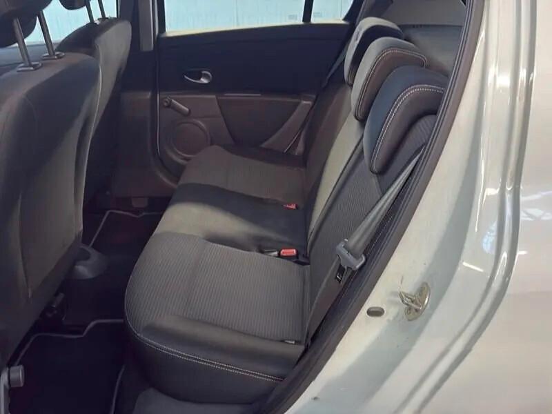 Renault Clio 1.2 16V 5 porte GPL Dynamique