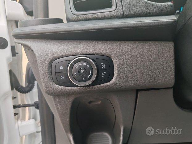 FORD Transit Custom 320 L2H2 Trend,