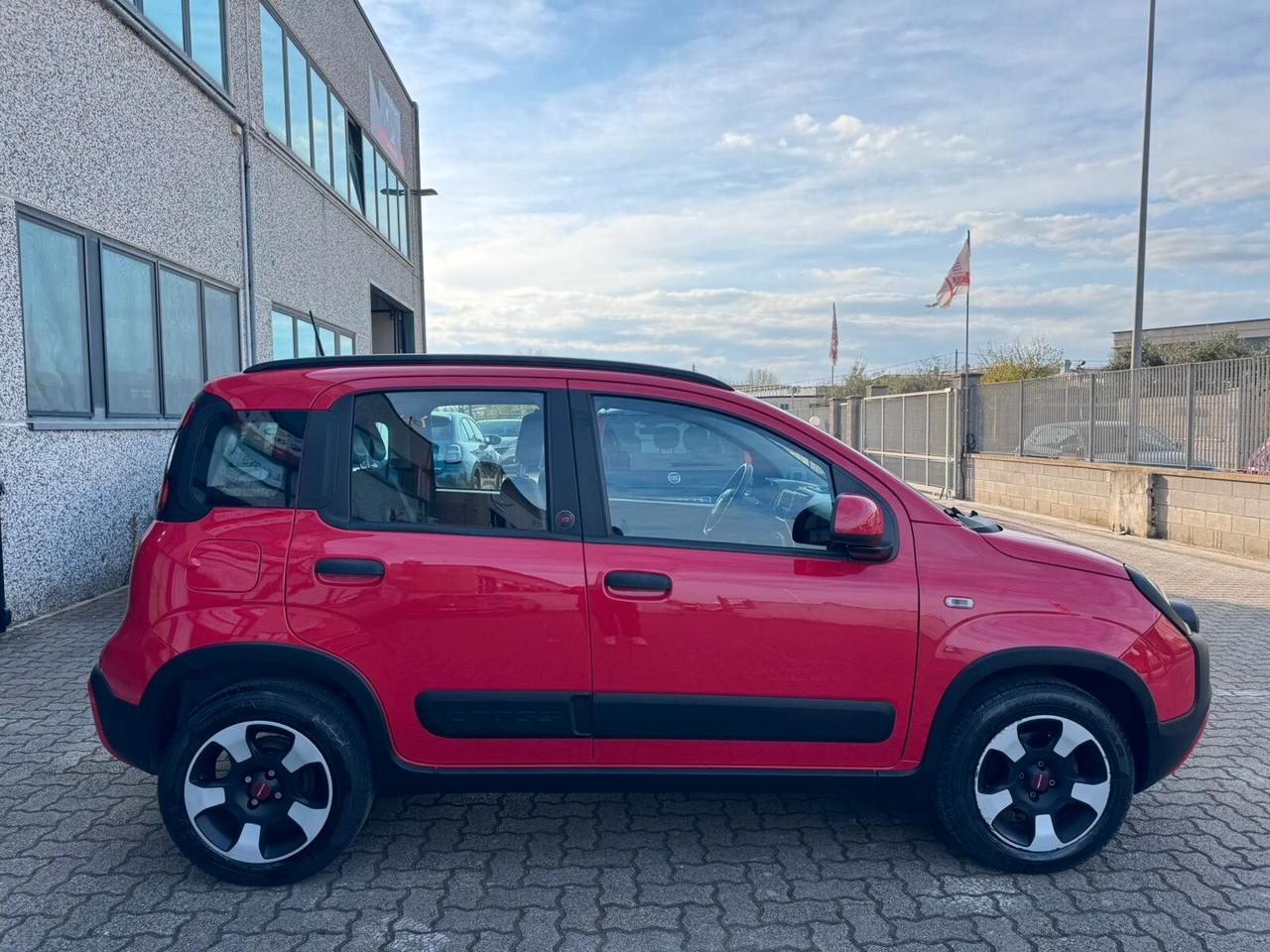 Fiat Panda Pandina 1.0 FireFly 65 CV Hybrid Cross
