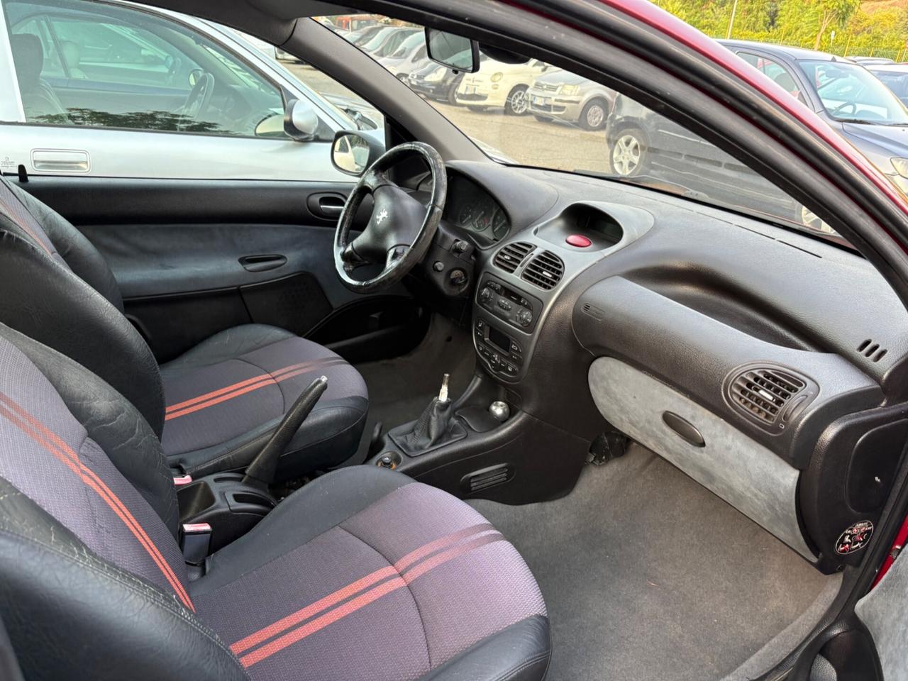 Peugeot 206 2.0 16V 3p. GTI