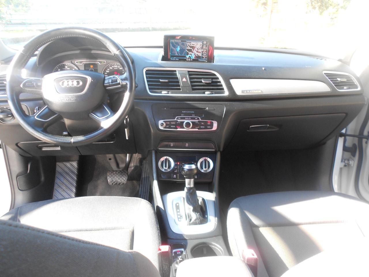 Q3 quattro(4x4)2.0TDI(S-TRONIC,TETTO-NAVI)STRAFULL