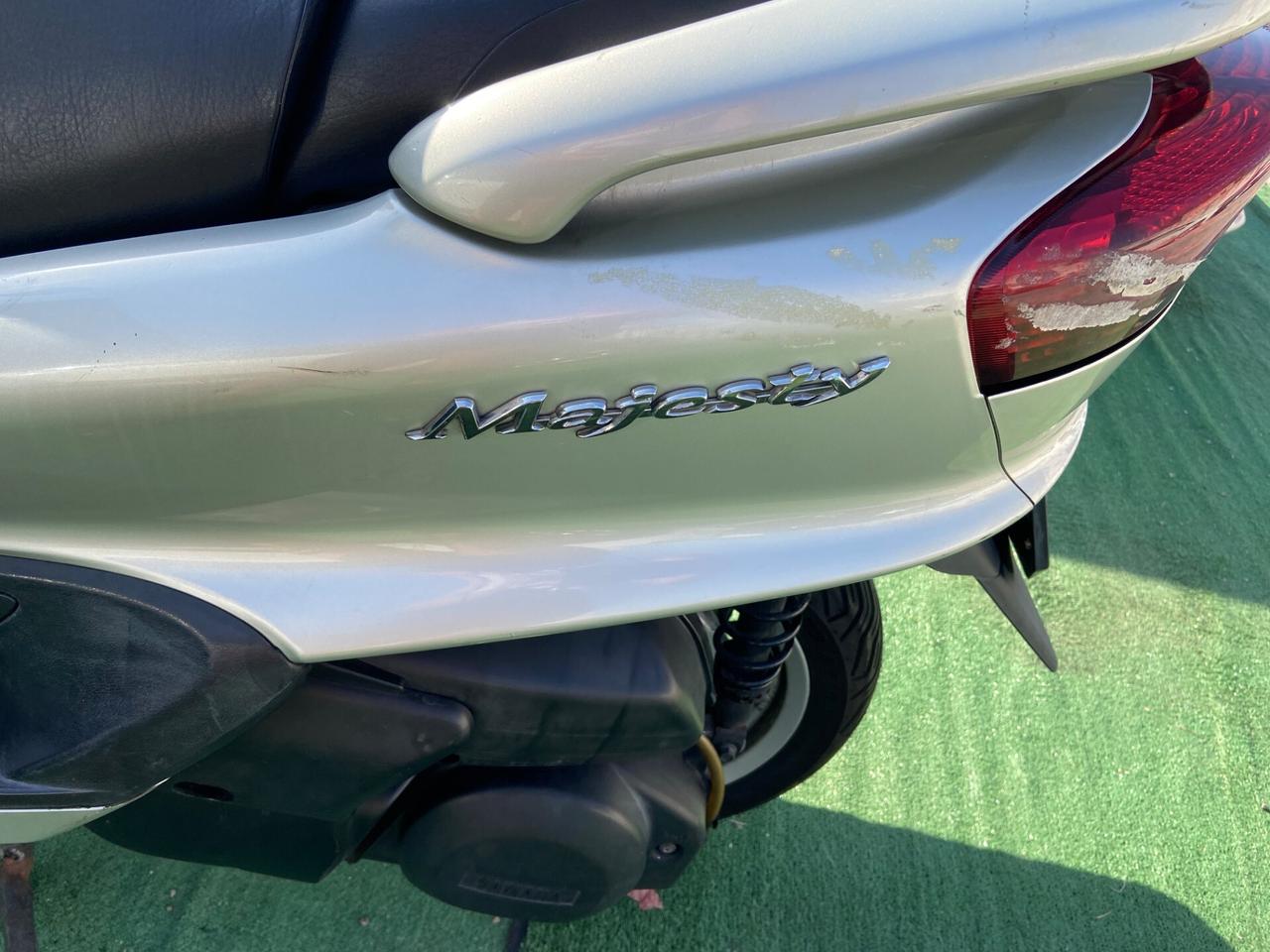 Yamaha Majesty 400 Benzina