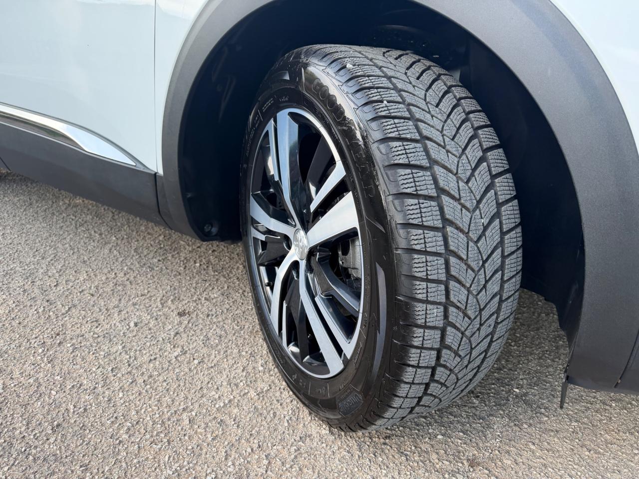 Peugeot 5008 BlueHDi 130 S&S EAT8 Allure 7p