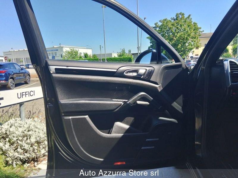 Porsche Cayenne Cayenne 3.0 tiptronic *BOSE, PASM, SERVICE PORSCHE, PROMO AZZURRA*