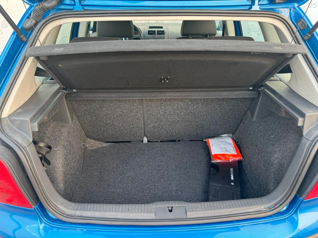 Volkswagen Polo 1.4 16V 75cv 5p. Comfortline