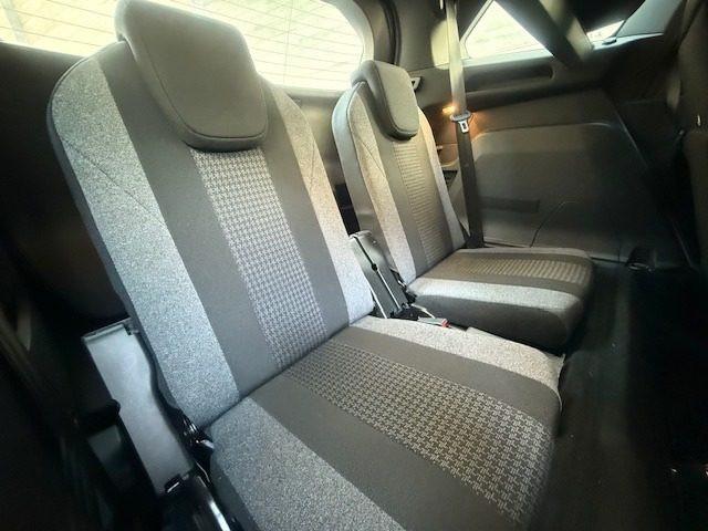 PEUGEOT 5008 BlueHDi 130 S&S EAT8 Active Business