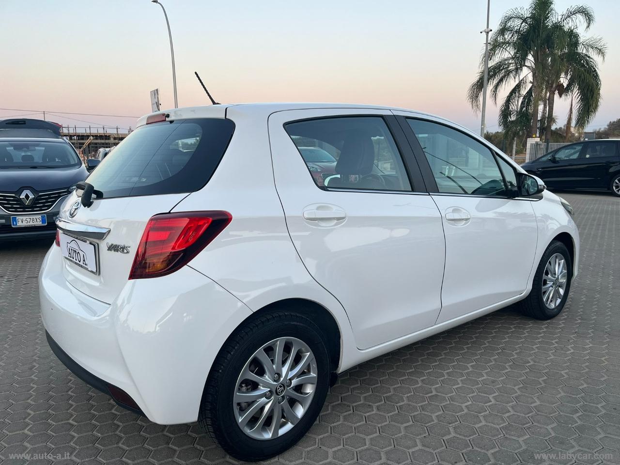 TOYOTA Yaris 1.3 5p. Style
