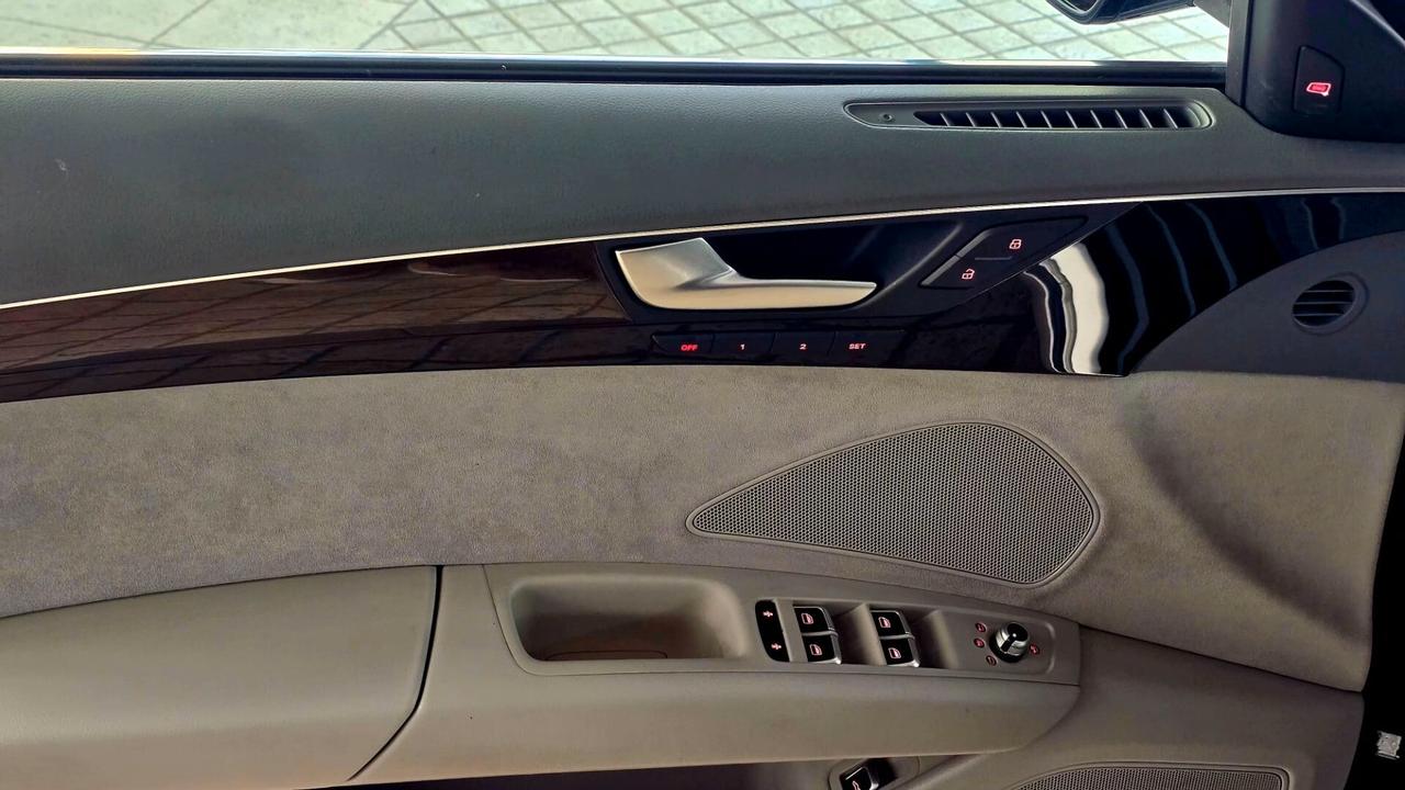 AUDI A8 3.0 tdi 262cv ULTRA QUATTRO TIPTRONIC 8m