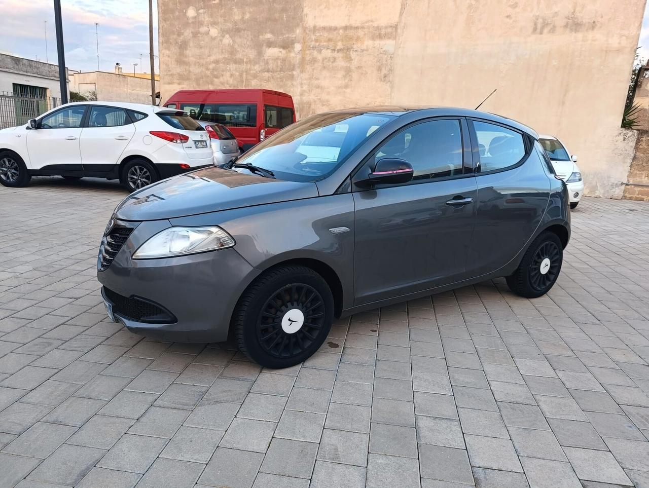 Lancia Ypsilon 1.2 GPL - anno 2015