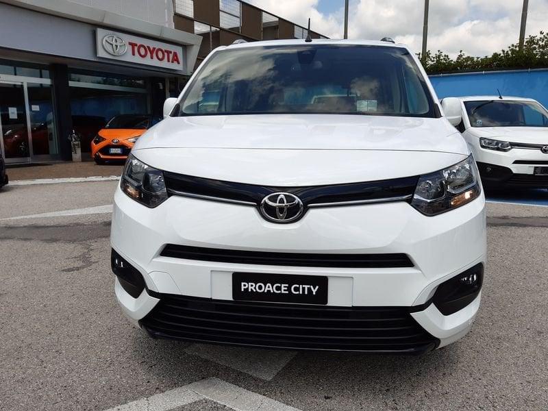 Toyota Proace City Verso 1.5D 130 CV S&S Long A/T Luxury