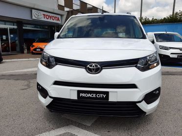 Toyota Proace City Verso 1.5D 130 CV S&S Long A/T Luxury