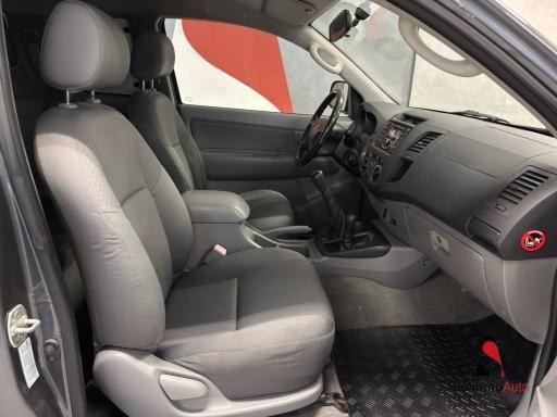 Volkswagen T5 Kombi 2.0 TDI 6 Posti - Gancio traino