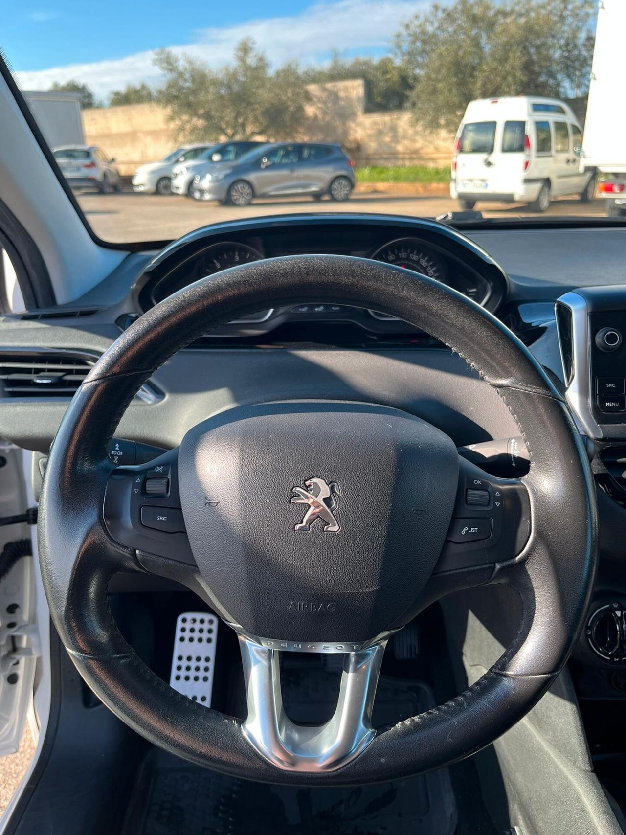 Peugeot 208 BlueHDi 75 5 porte Allure