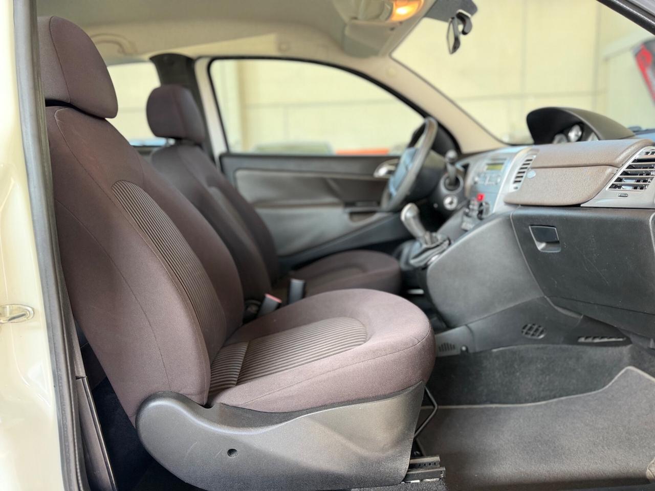 Lancia Ypsilon 1.3 MJT 75 CV Elle NEOPATENTATI