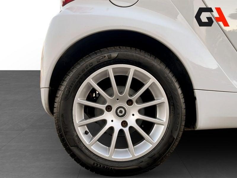 smart fortwo fortwo 1000 52 kW MHD coupé passion