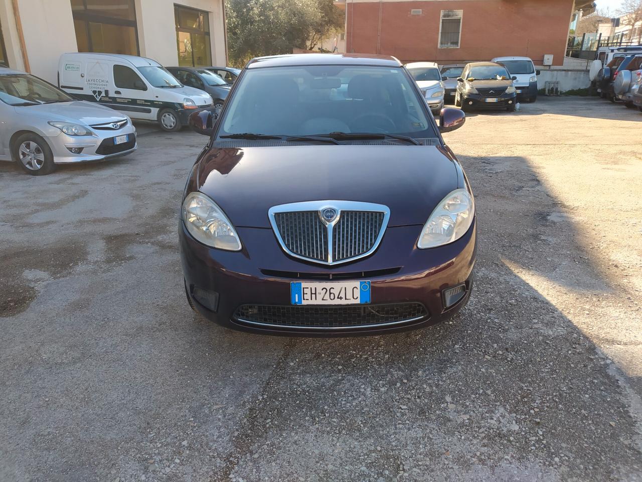 Lancia Ypsilon 1.3 MJT 75 CV Elle Neopatentati
