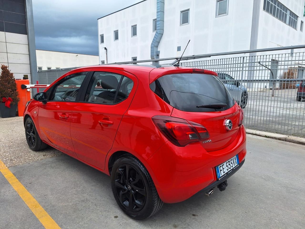 Opel Corsa 1.4 90CV GPL Tech 5 porte b-Color