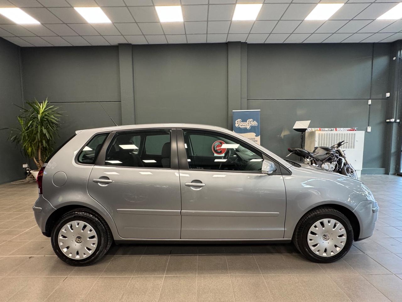 Volkswagen Polo 1.2/70CV 12V 5p. Trendline