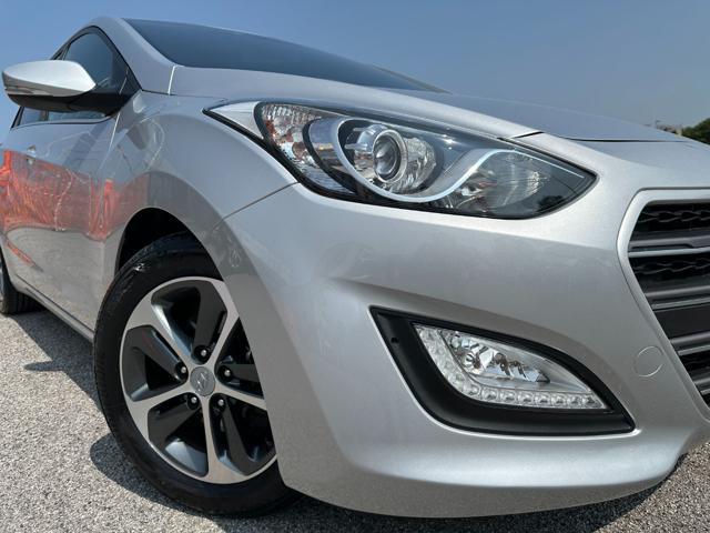 HYUNDAI i30 1.6 CRDi 5p. Classic