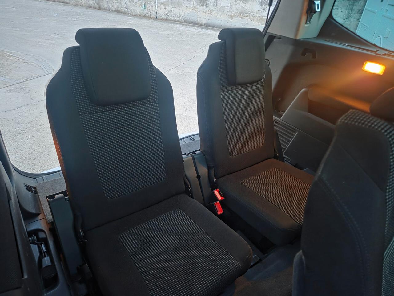 Peugeot 5008 2.0 HDi 150CV Allure 7 posti