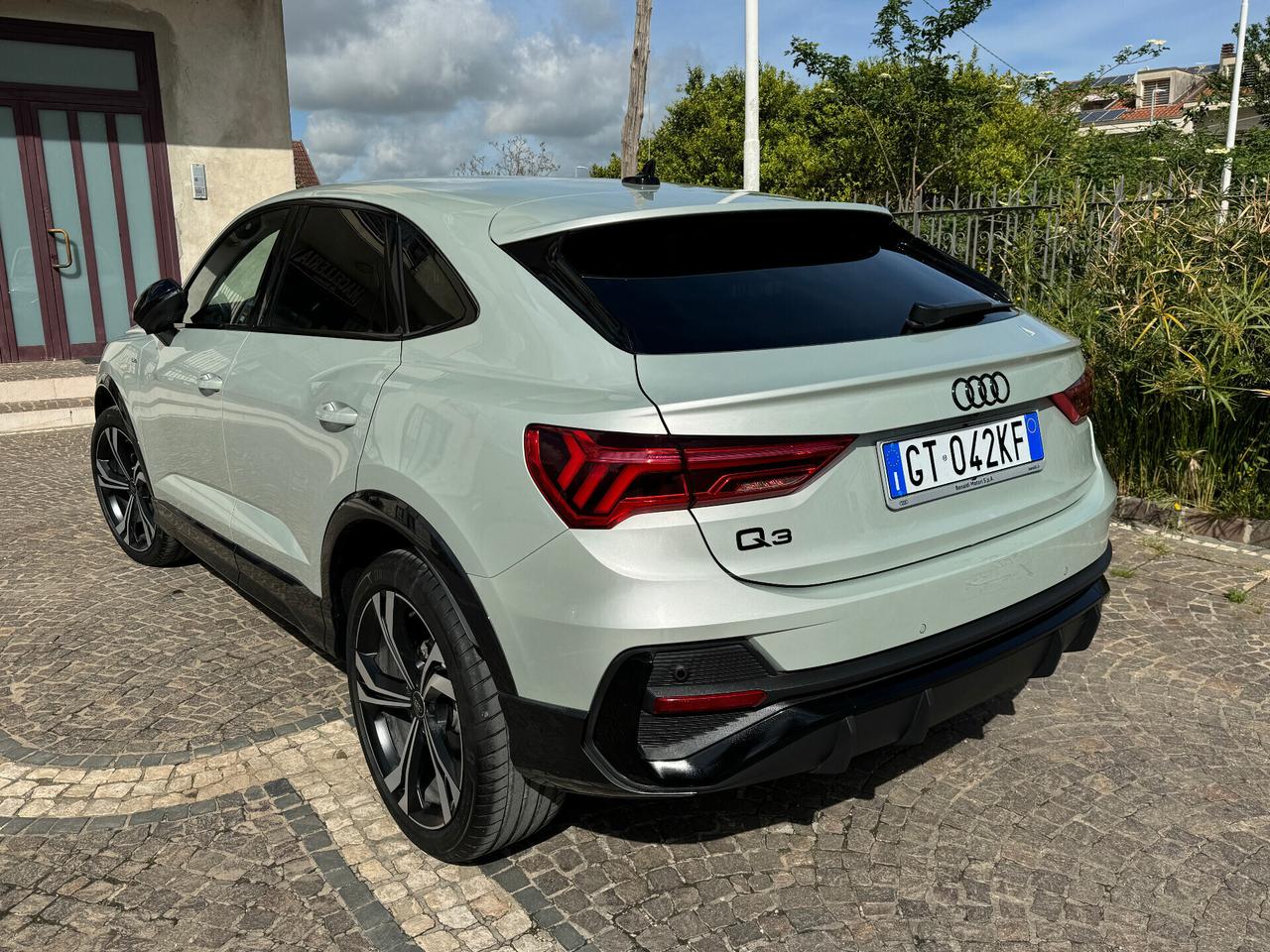 AUDI Q3 SPB 35TDI S TRONIC IDENTITY BLACK S line 2.0 TDI 110KW 2024