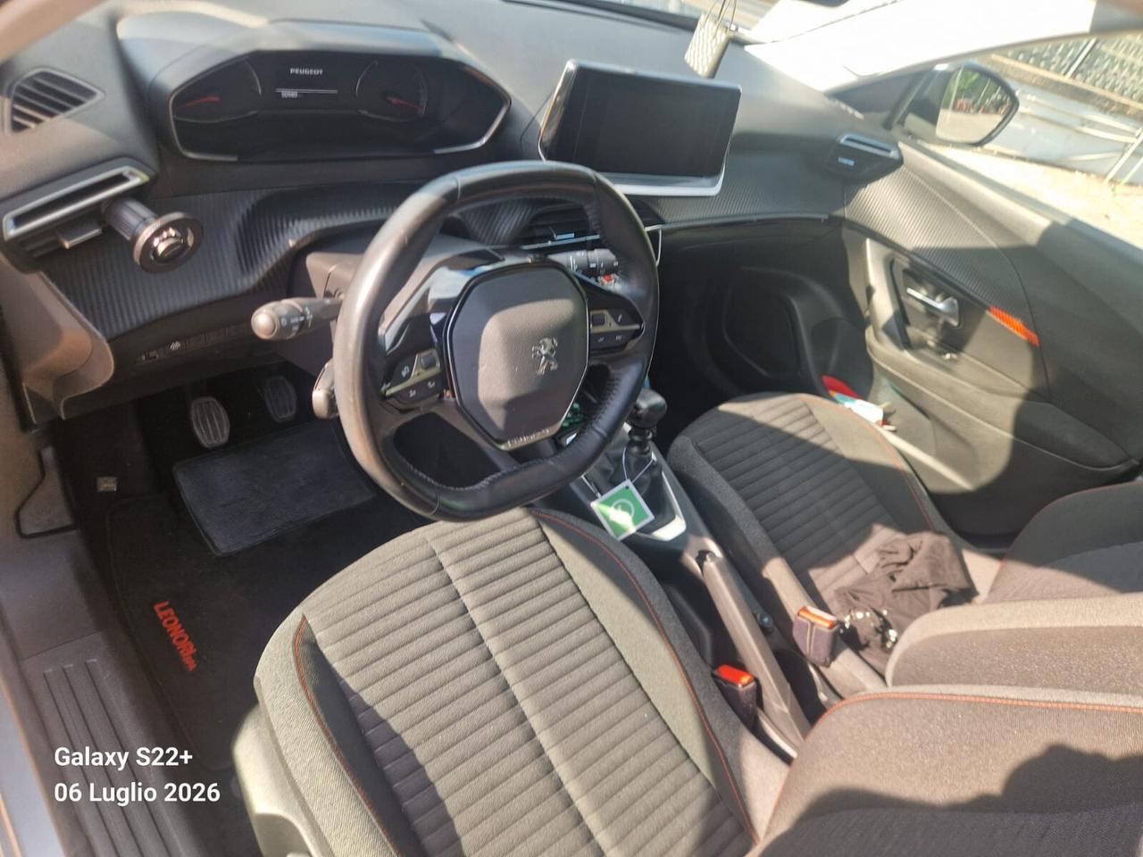 Peugeot 2008 PureTech 100 S&S Allure