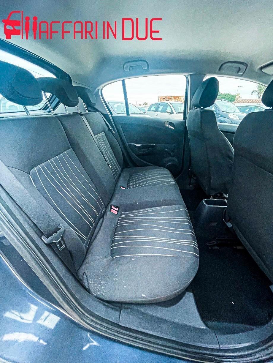 Opel Corsa 1.2 5 porte Cosmo