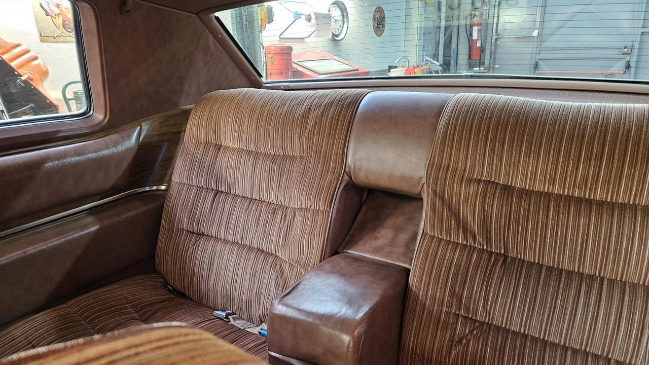 Cadillac Deville 1975