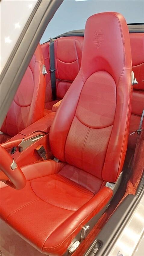 Porsche 911 Carrera 4S Cabriolet