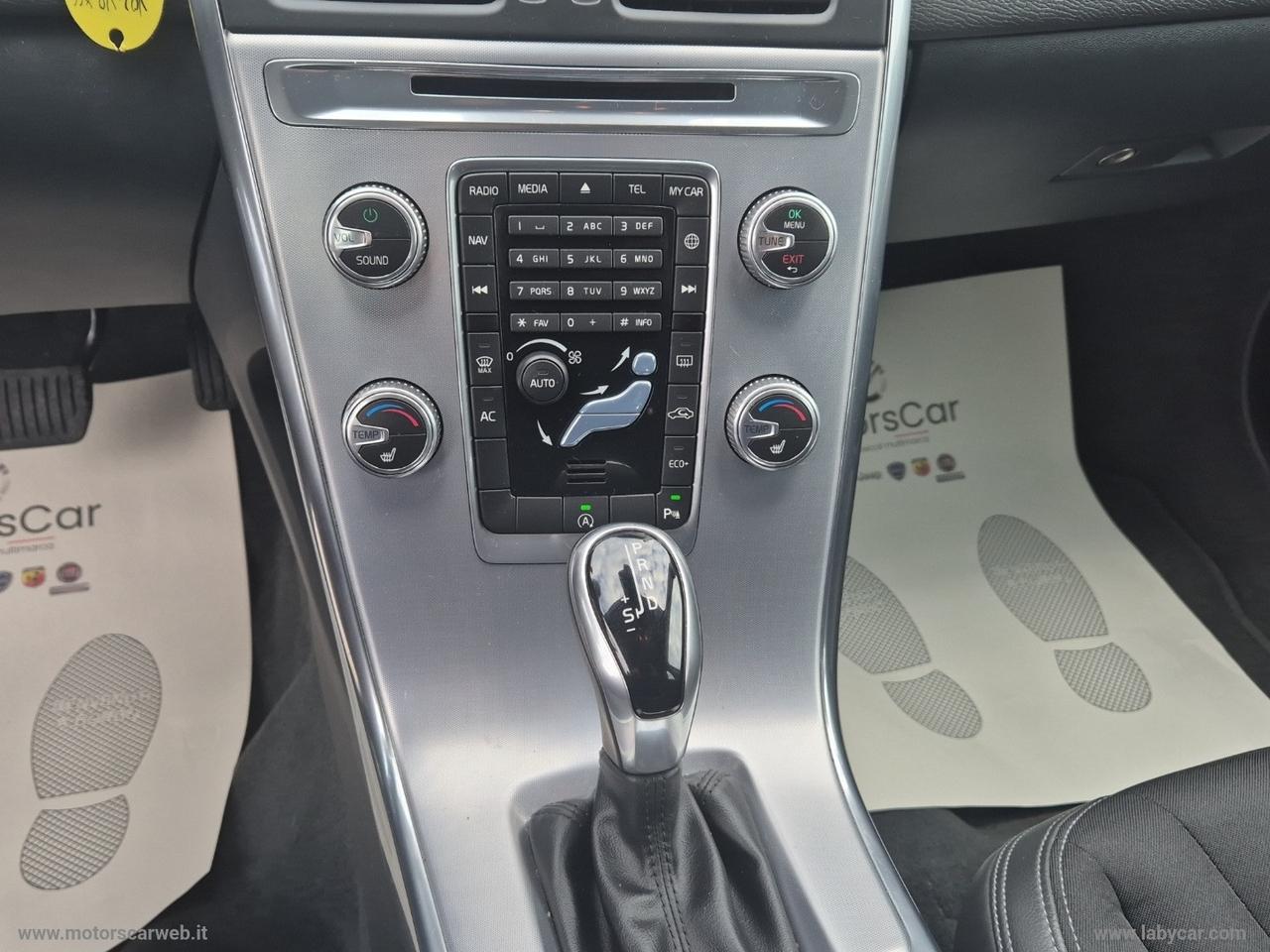 VOLVO XC60 D3 Geartronic Momentum