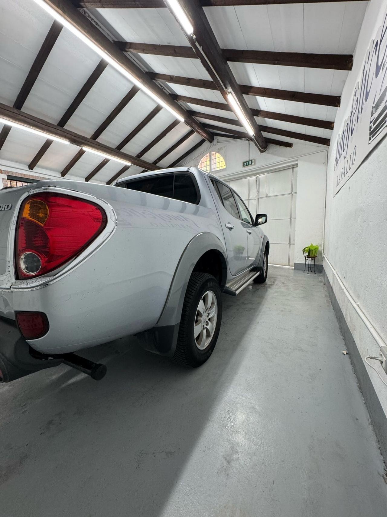 Mitsubishi L200 2.5 DI-D/136CV Club Cab Invite