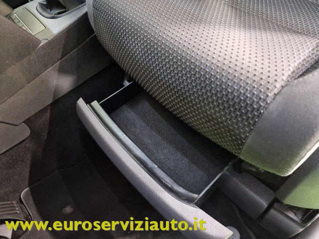 VOLKSWAGEN Touran 7 POSTI 1.2 TSI Comfortline BMT