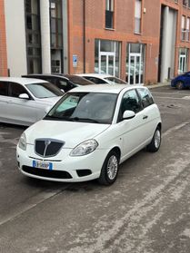 Lancia Ypsilon 1.2 New Oro