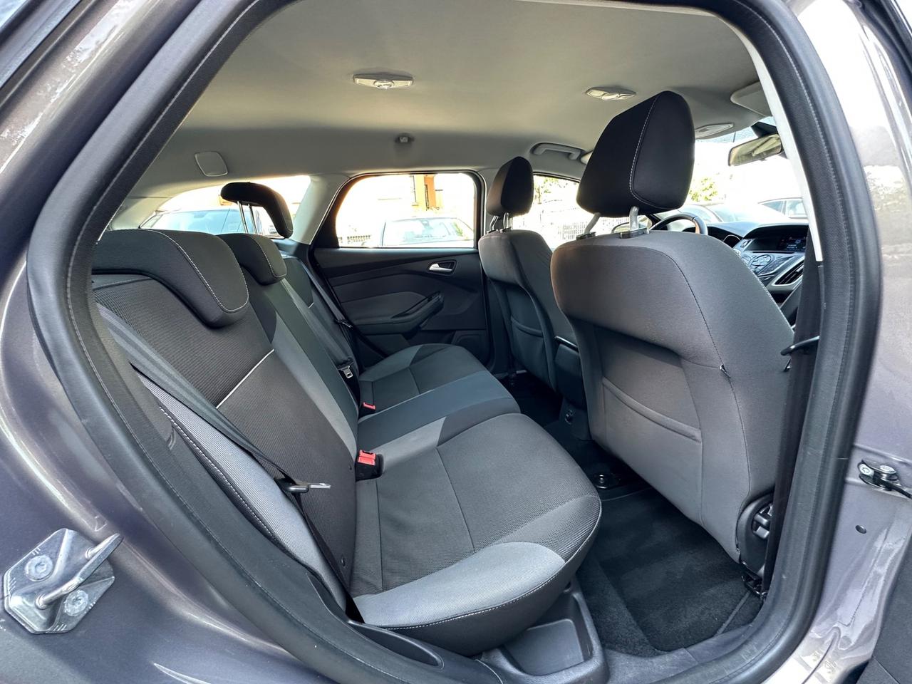 Ford Focus 1.6 120 CV GPL SW Titanium