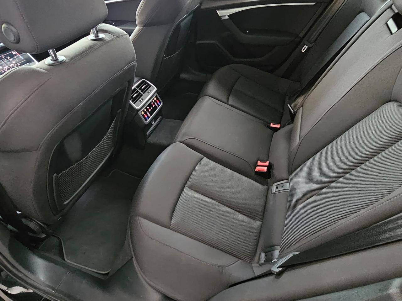 Audi A6 Avant 40 2.0 TDI quattro ultra S tronic S Line