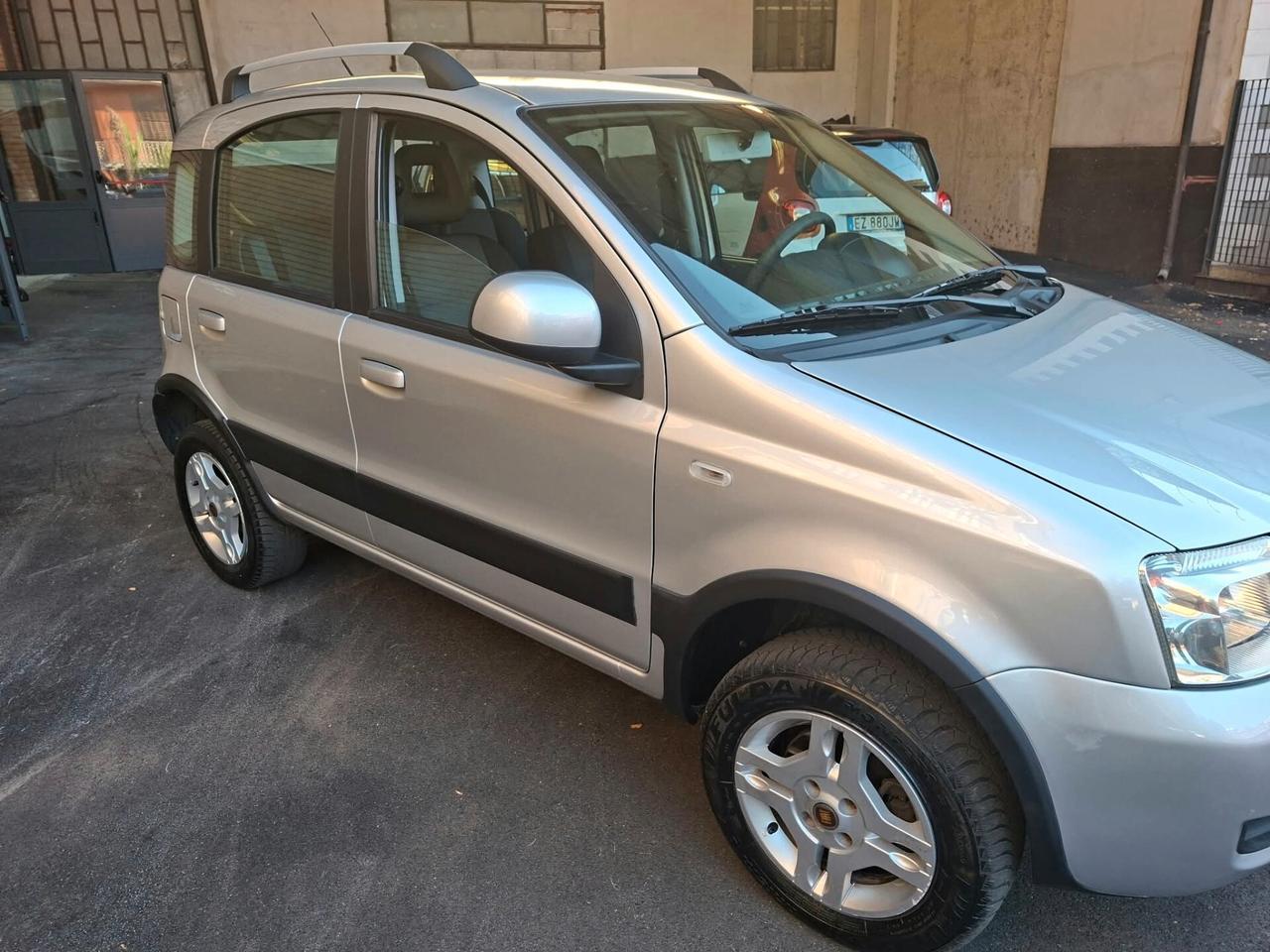 Fiat Panda 1.3 MJT 16V DPF 4x4 Climbing