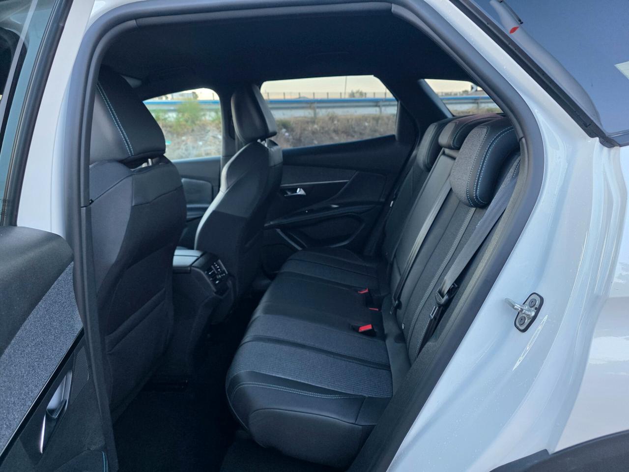 Peugeot 3008 BlueHDi 130 S&S EAT8 Allure Pack