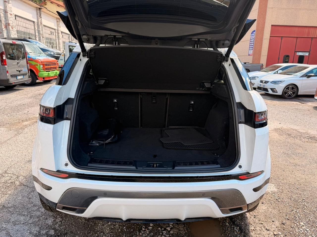 Land Rover Range Evoque 2.0D I4-L.Flw 150 CV R-Dynamic