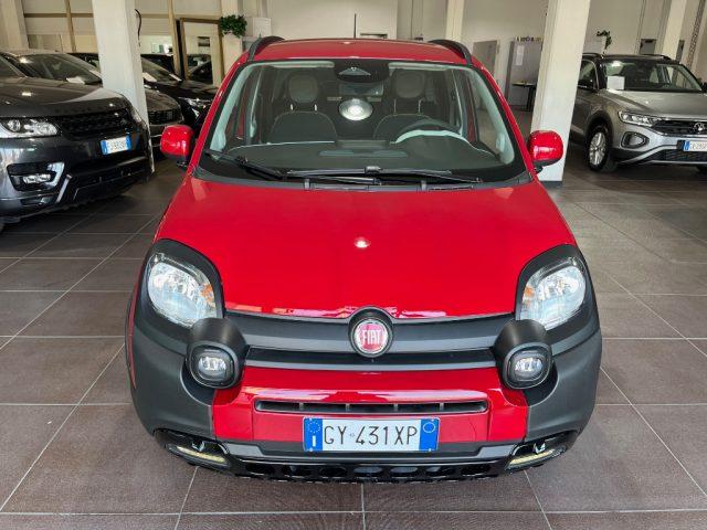 FIAT Panda 1.0 CROSS Hybrid Pandina
