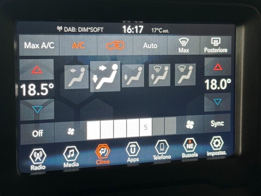 Renegade 1.6 mjt Limited fwd 120cv App conn 17" Neopat