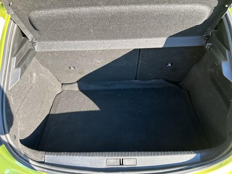 Peugeot 208 II 2023 1.2 puretech Style s&s 75cv