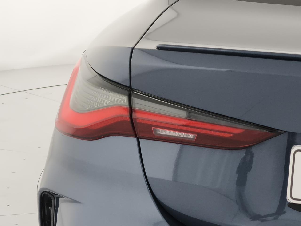 BMW Serie 4 M440i xDrive Coupè 48V